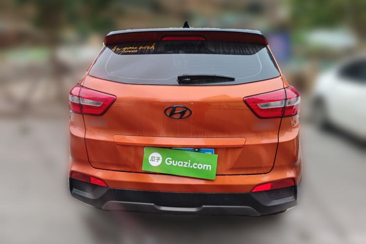 Used Hyundai ix25 2015 1.6L Automatic Two-Wheel-Drive Deluxe DLX Model