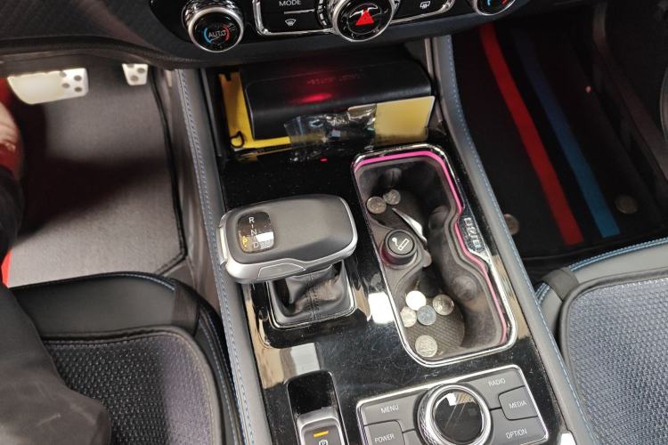 Used BAIC Off-Road BJ40 2022 2.0T Automatic Four-Wheel Drive Business Edition Gear Lever