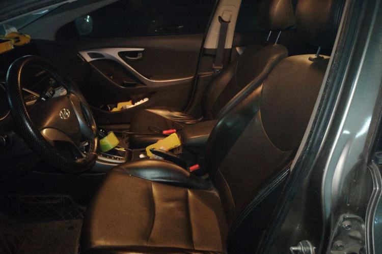 Used Hyundai Elantra (5th Generation / Langdong) 2016 1.6L Automatic Smart Version