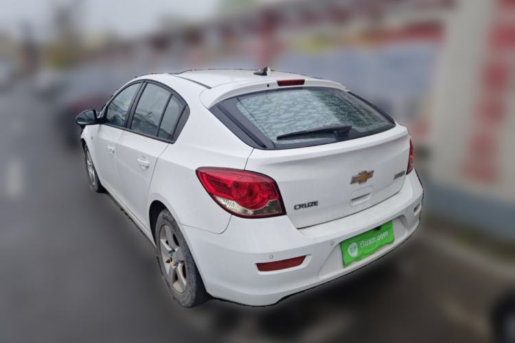 Used Chevrolet Cruze 2013 Hatchback 1.6L Manual Luxury Model

