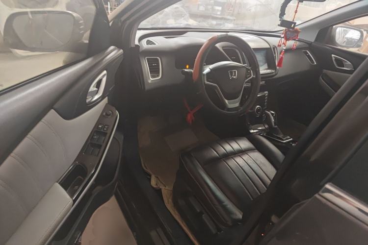 Used Luxgen 5 2015 1.8T Automatic ZhiZun Model
