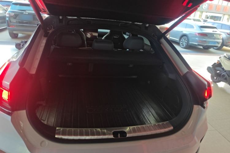 Used Zeekr 001 2025 WE Edition 100 kWh Rear-Wheel Drive