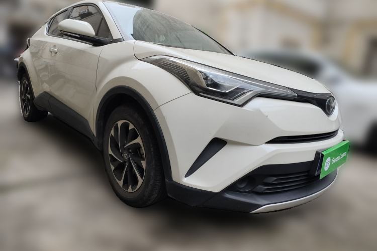 Used Toyota IZOA 2020 2.0L Yichi Version
