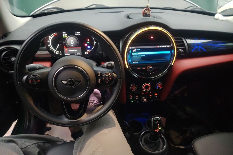 Used MINI 2021 1.5T COOPER Classic Edition Center Console