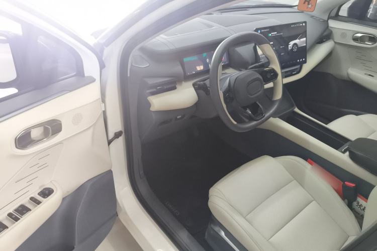 Used Lynk & Co 06 EM-P 2023 EM-P 126 Long-Range Pro
