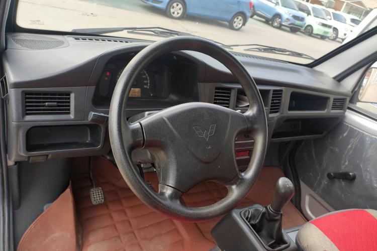 Used Wuling Zhiguang Small Truck 2020 1.2L Single Cab