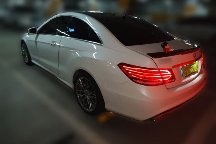 Used Mercedes-Benz E-Class 2014 E 260 Coupe Rear Left 45 Deg