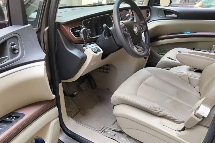 Used Buick GL8 2017 25S Comfort Version China V Standard Driver Seat