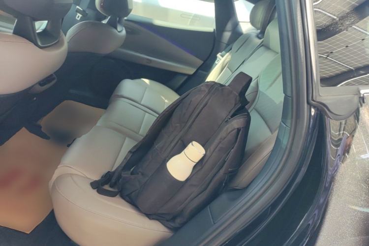 Used Lynk & Co Z10 2025 95 kWh 766 km Range Rear-Wheel Drive Max Left Rear Seat