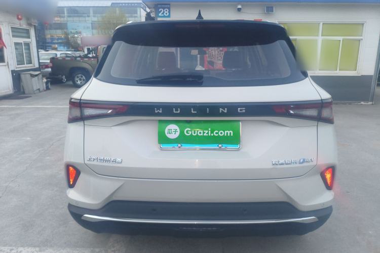 Used Wuling Asta 2022 2.0L DHT Electric-Speed Version
