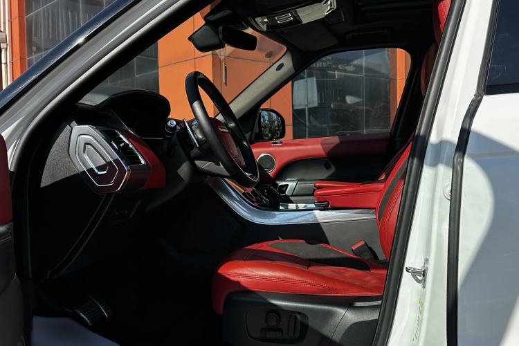 Used Land Rover Range Sport 2020 3.0 L6 HSE DYNAMIC Interior 6