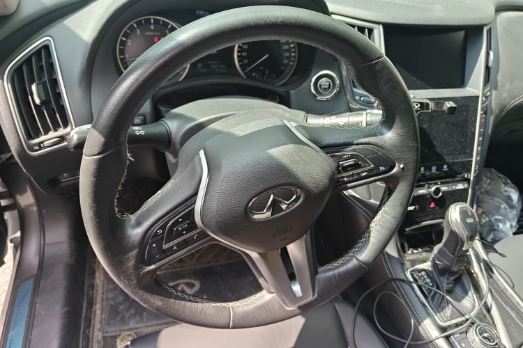 Used Infiniti Q50L 2021 2.0T Comfort Edition Steering Wheel
