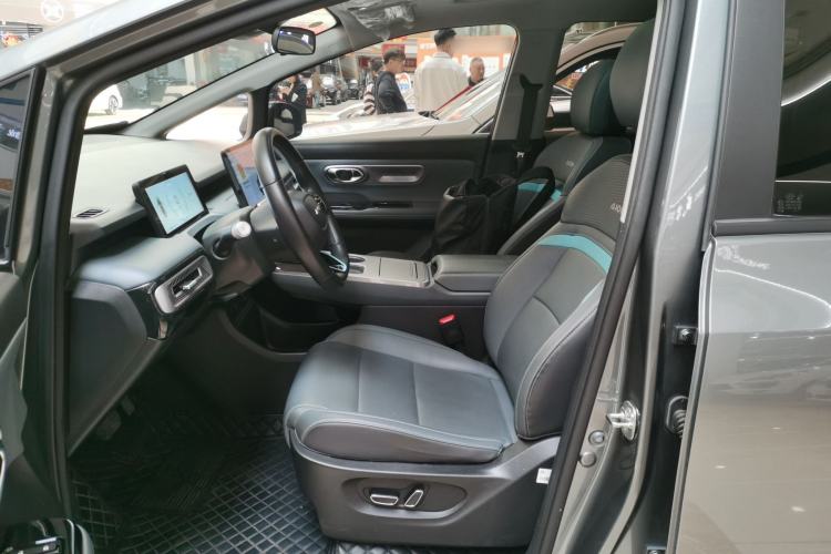 Used AION Y 2023 Younger Left Front Seat