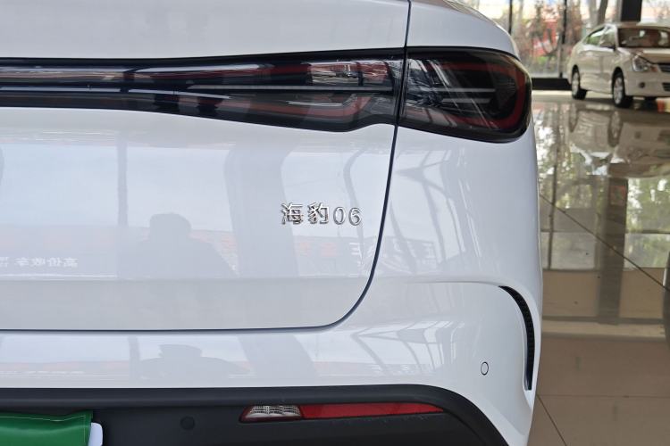 Used BYD Seal 06 New Energy 2024 DM-i 120KM Luxury Model
