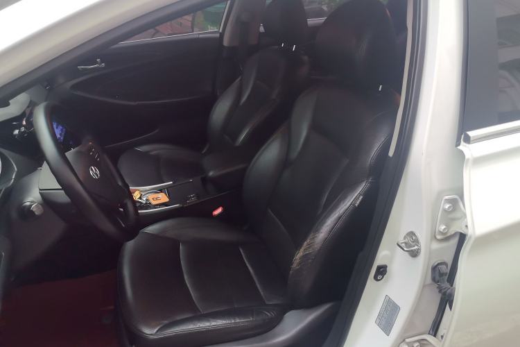 Used Hyundai Sonata 2013 2.0L Automatic Luxury Edition
