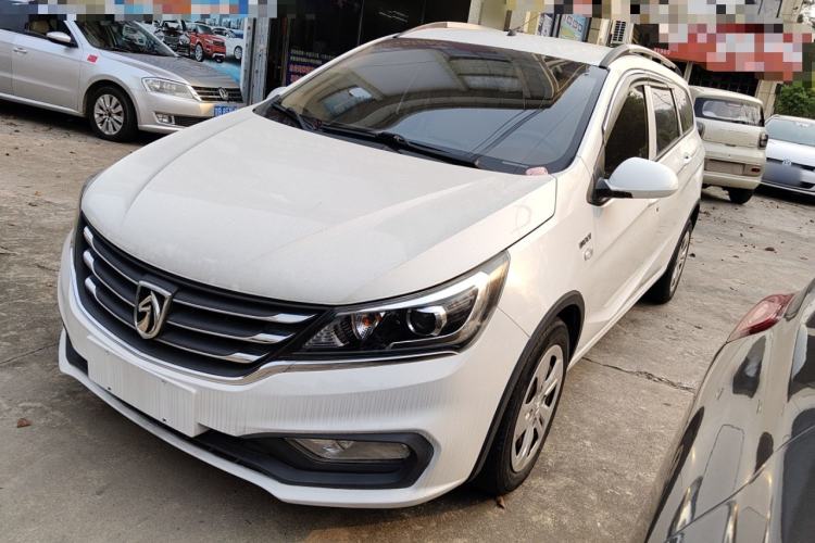 Used Baojun 310W 2017 1.5L Manual Comfort Version China V