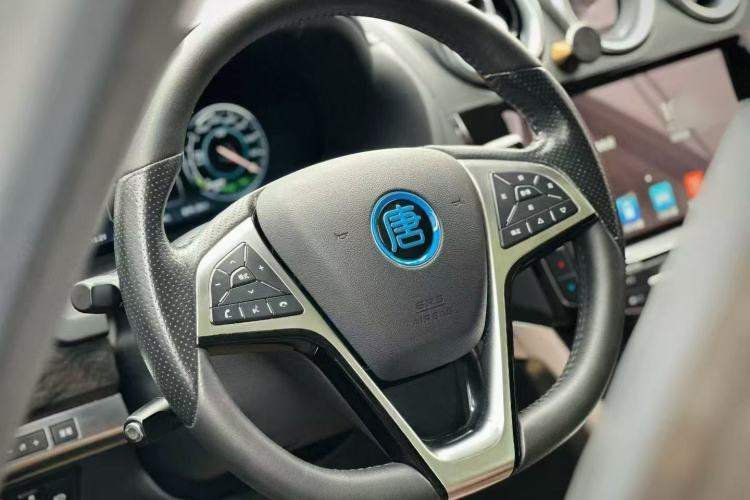 Used BYD Tang New Energy 2017 2.0T All-Wheel Drive Haoya Model 7 Seats