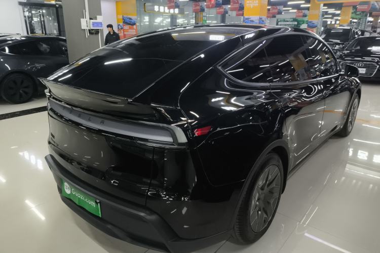 Used Tesla Model Y L 2025 Model Long-Range All-Wheel-Drive Version