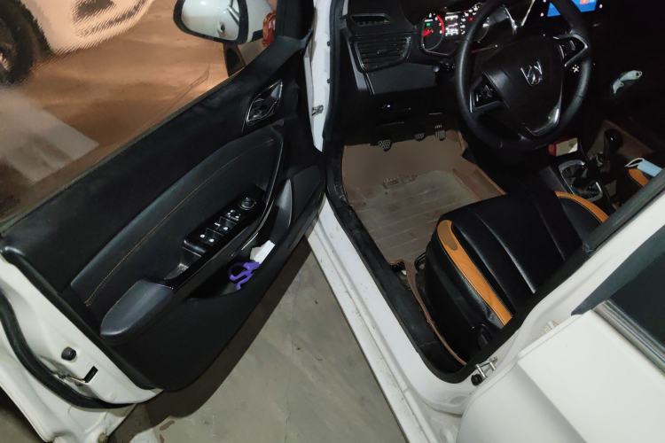 Used Baojun 310 2016 1.2L Manual Luxury Model