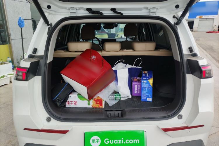 Used AION Y 2022 70 Tech Edition Lithium Iron Phosphate Trunk