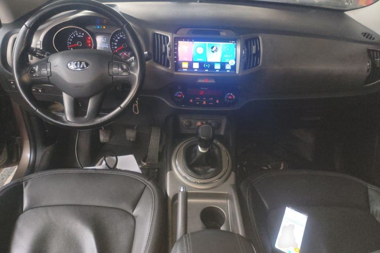 Used Kia Sportage R 2015 2.0L Manual Two-Wheel Drive GLS Trim
