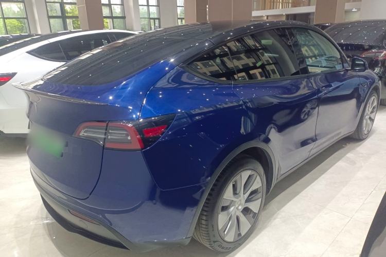 Used Tesla Model Y 2021 Long-Range All-Wheel-Drive Version