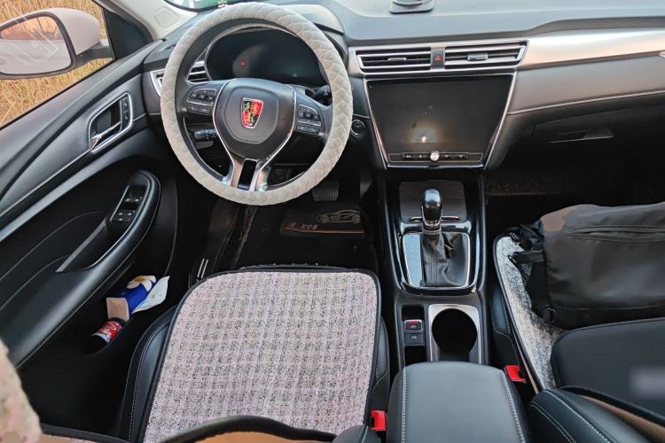 Used Roewe i5 2020 1.5L Automatic 4G Connect Luxury Flagship Edition Steering Wheel