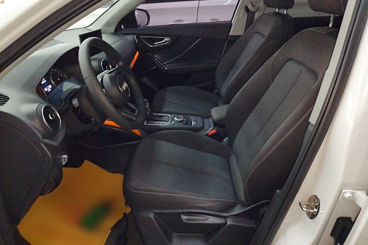 Used Audi Q2L 2018 35 TFSI Launch Exclusive Edition China V Left Front Seat