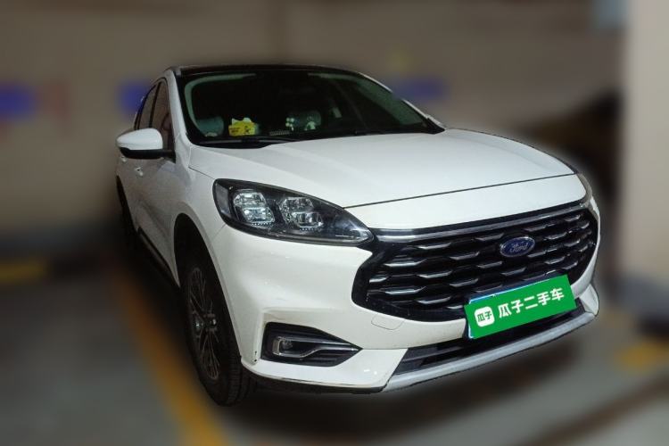 Used Ford Escape 2020 EcoBoost 245 Two-Wheel-Drive Titanium Edition
