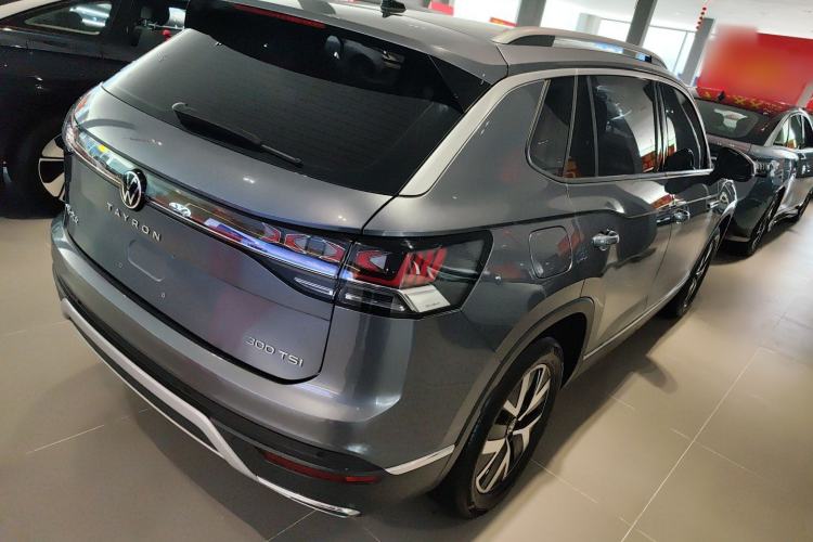 Used Volkswagen Tayron 2023 300TSI Two-Wheel-Drive Luxury Plus Advanced Edition
