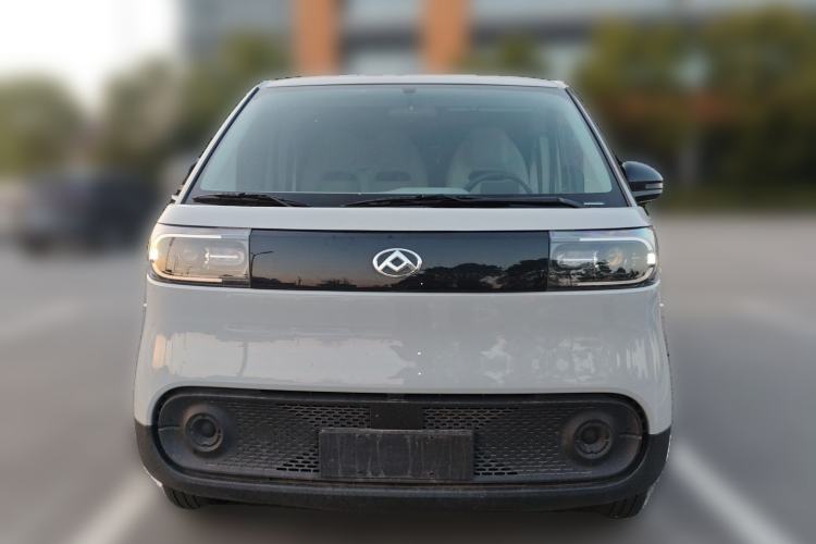 Used SAIC MAXUS Dana V1 2025 Low-Roof Multi-Function Version 42 kWh Front