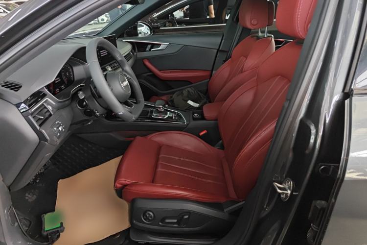 Used Audi A4L 2023 40 TFSI Luxury Dynamic Model Left Front Seat