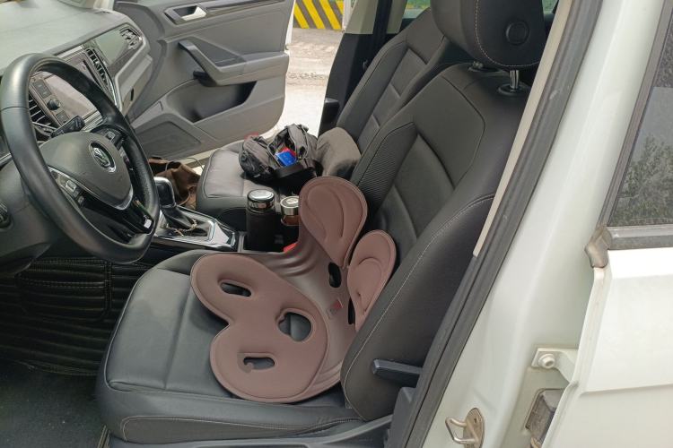 Used Volkswagen T-ROC 2019 280TSI DSG Two-Wheel Drive Comfort Version China VI Standard Left Front Seat