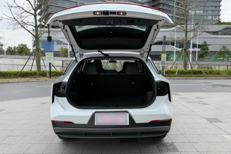 Used Venucia V 2021 260T Idol Edition