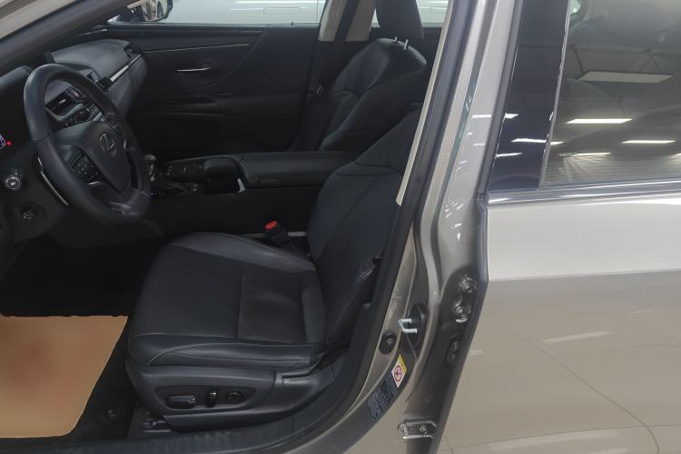 Used Lexus ES 2018 200 Excellence Edition China V Standard