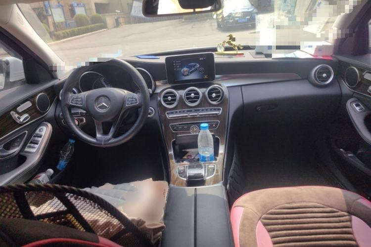 Used Mercedes-Benz C-Class 2016 C 200 L Center Console