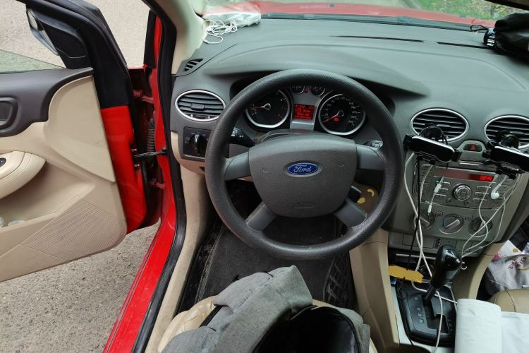 Used Ford Focus 2011 Hatchback 1.8L Automatic Fashion Edition
