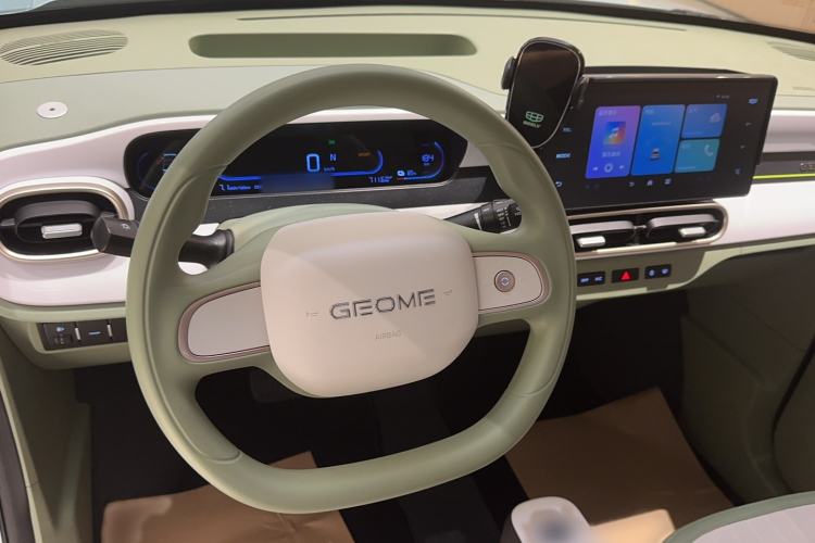 Used Geely Galaxy Panda 2025 210 km – Yuanqi Bear Interior 3