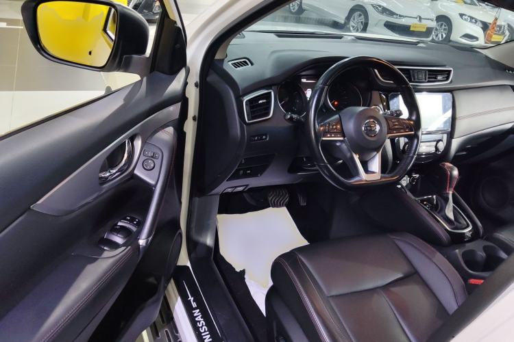 Used Nissan Qashqai 2022 2.0L CVT XV Premier Luxury Edition Driver Seat