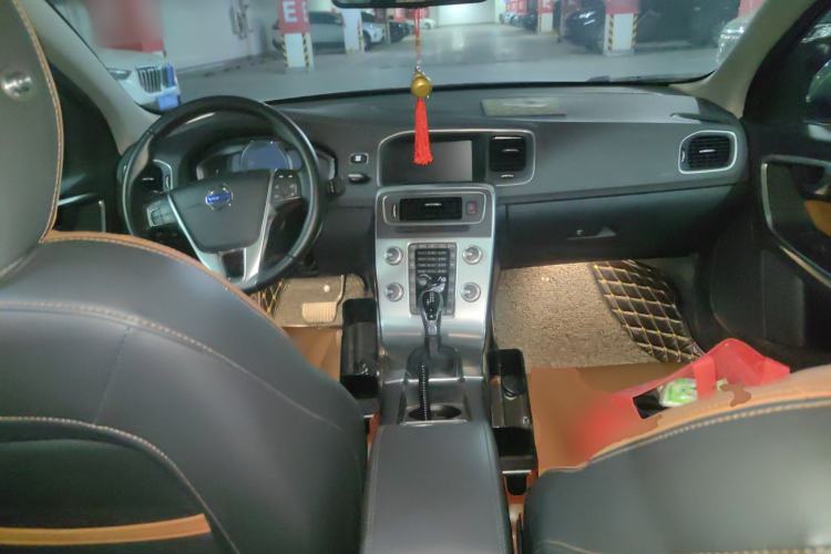 Used Volvo S60 2016 S60L T4 Zhiyuan Edition
