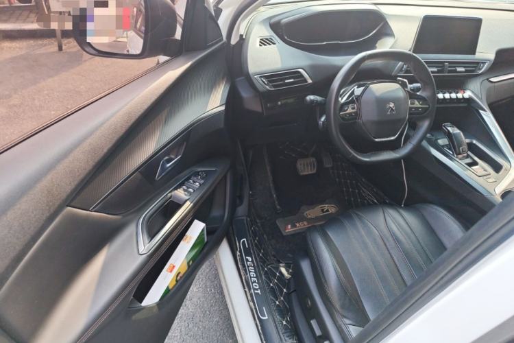 Used Peugeot 5008 2017 380THP 7-Seater Boundary-Free Edition Interior 3