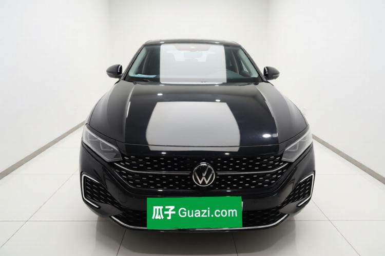 Used Volkswagen Passat 2023 Restyled 330TSI Starry Luxury Edition Front