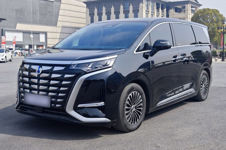 Used Denza D9 2024 DM-i 980 Four-Wheel Drive Flagship Model