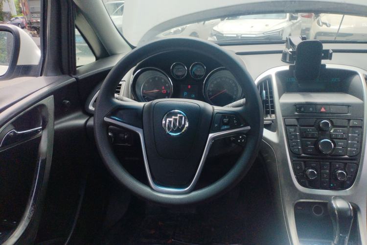 Used Buick GT 2014 XT 1.6L Automatic Fashion Edition
