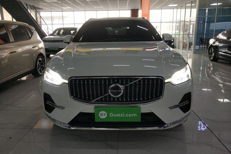 Used Volvo XC60 New Energy 2024 T8 Plug-in Hybrid Long-Range All-Wheel Drive Smart Luxury Edition
