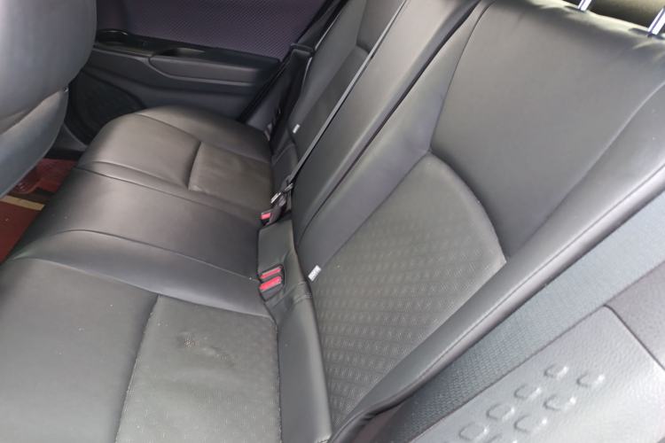 Used Toyota IZOA 2018 2.0L Yichi Version China VI Standard