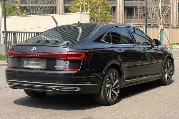 Used Volkswagen Passat 2022 330TSI Starry Luxury Edition