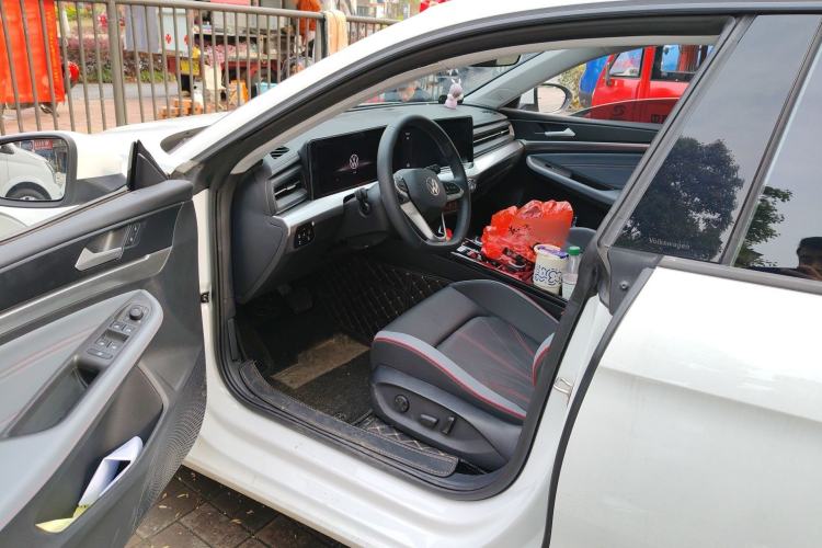 Used Volkswagen Lamando 2025 Lavida L 280TSI DSG Spicy Edition Driver Seat