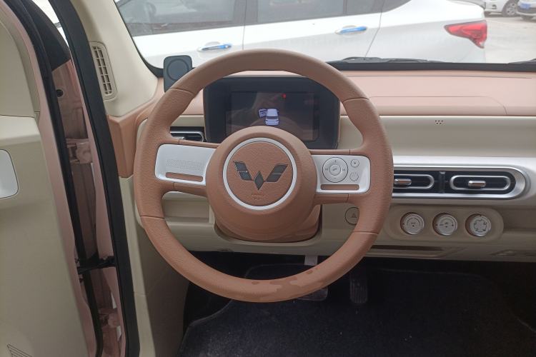 Used Wuling Hongguang MINIEV 2024 3rd Generation 215km Youth Edition