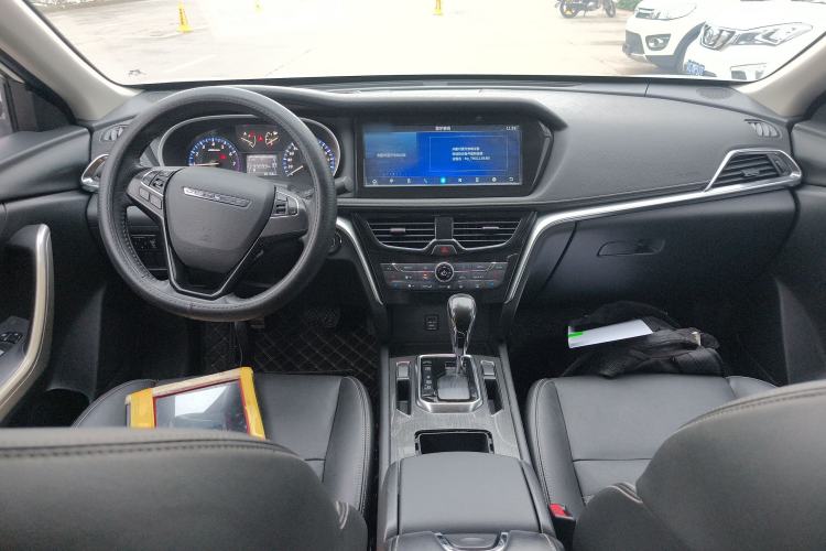 Used Venucia T90 2017 2.0L CVT Smart Edition
